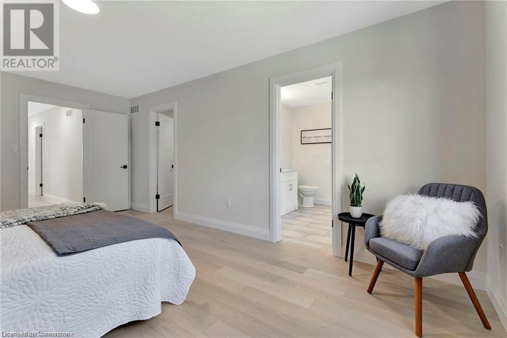 10 BLAIN AVENUE Image 18