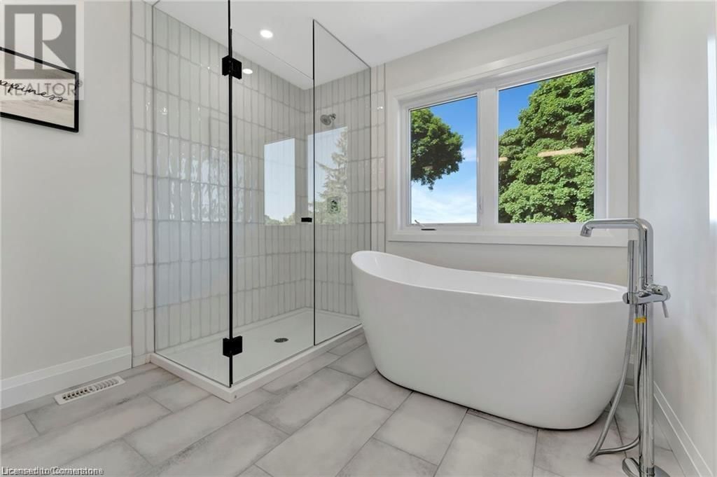 10 BLAIN AVENUE Image 19