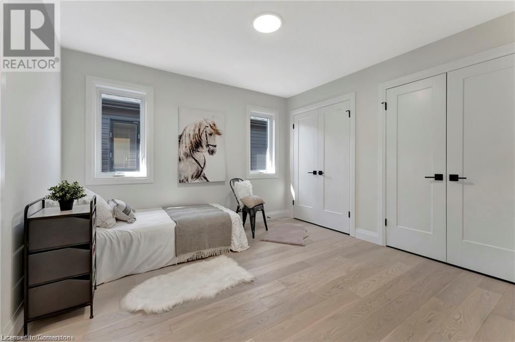10 BLAIN AVENUE Image 23