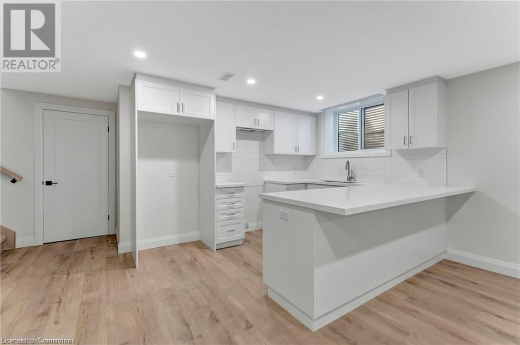 10 BLAIN AVENUE Image 27