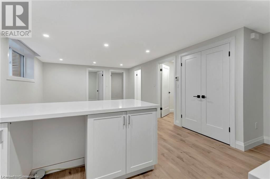 10 BLAIN AVENUE Image 29