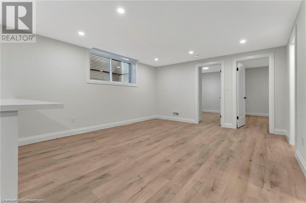 10 BLAIN AVENUE Image 32