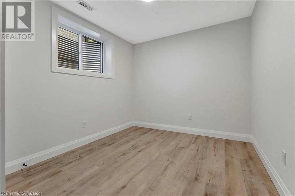 10 BLAIN AVENUE Image 37