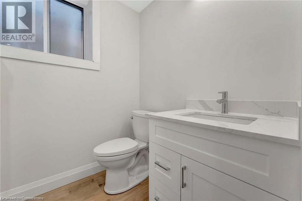 10 BLAIN AVENUE Image 38