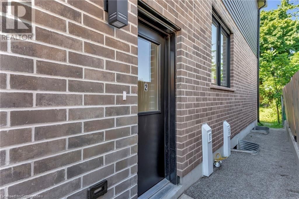 10 BLAIN AVENUE Image 40