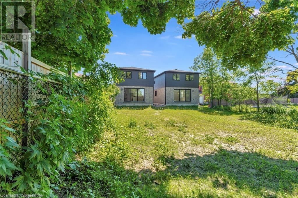 10 BLAIN AVENUE Image 43