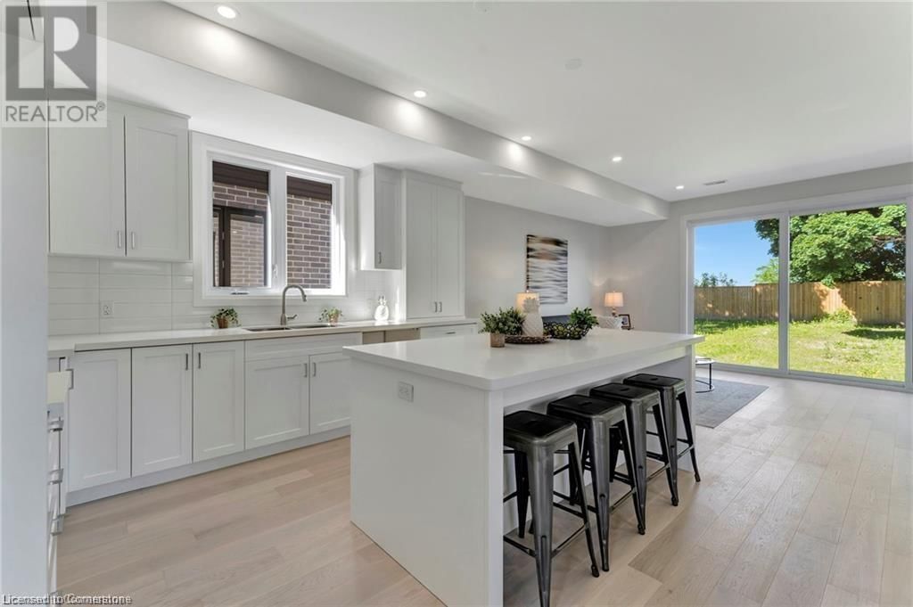10 BLAIN AVENUE Image 6