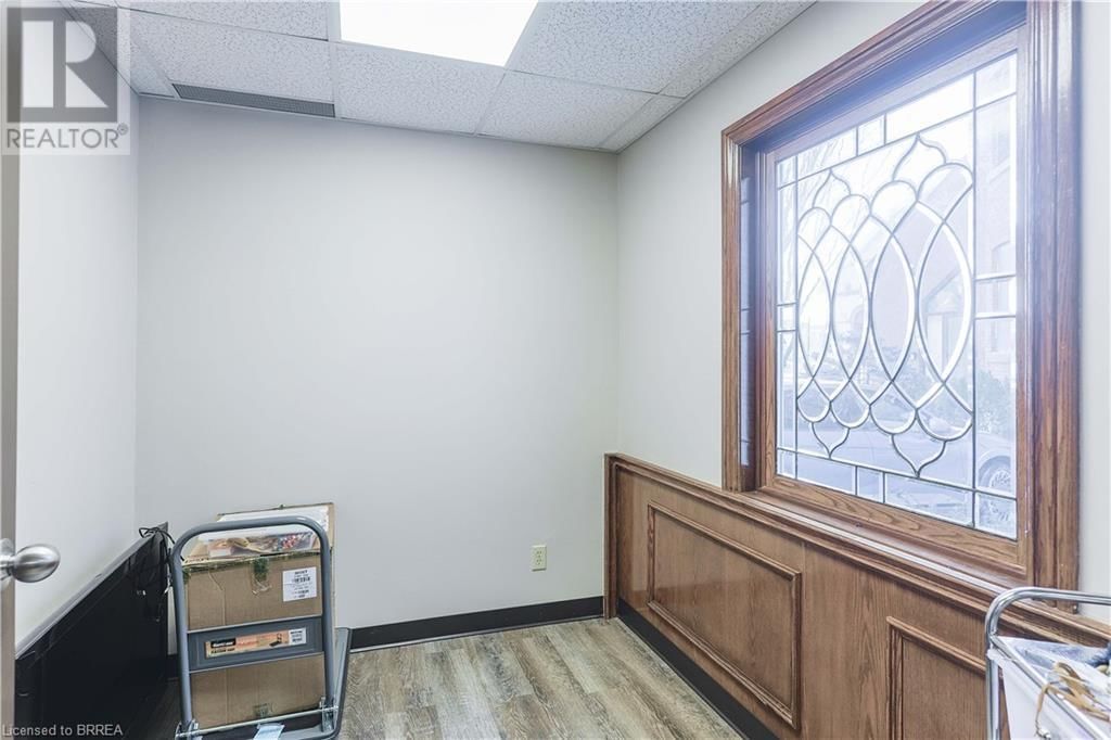 B.3 - 30 BRANT AVENUE Image 33