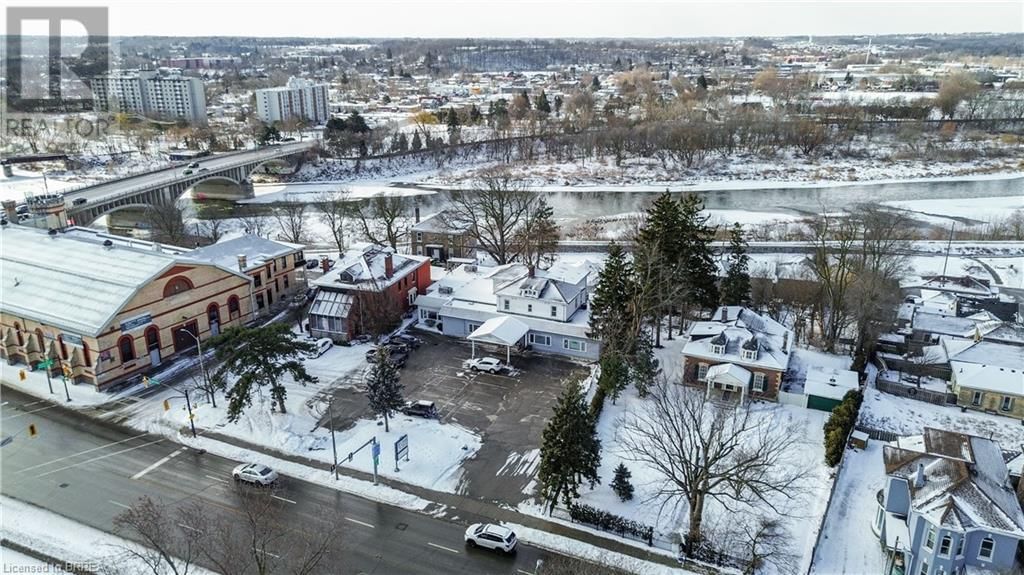 B.3 - 30 BRANT AVENUE Image 43