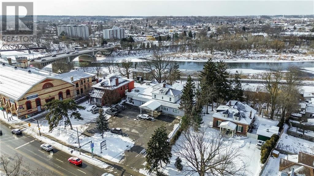 B.3 - 30 BRANT AVENUE Image 45
