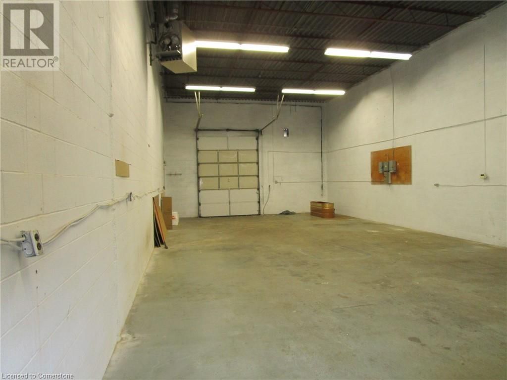 1 - 4161 MORRIS DRIVE Image 3