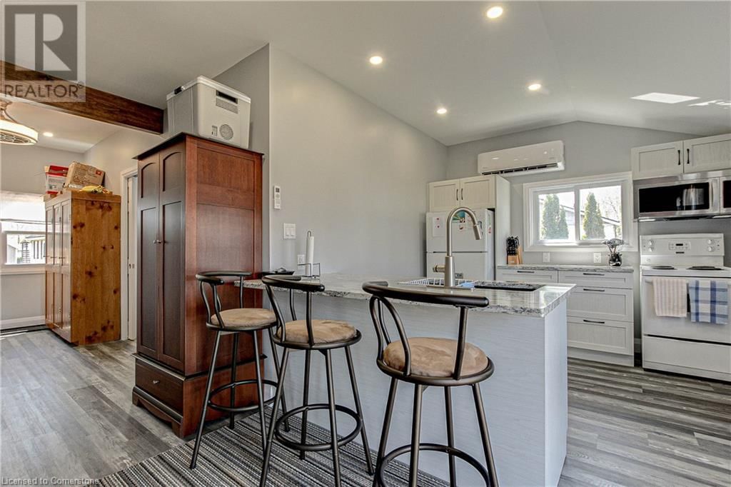 20 4TH AVENUE Image 30