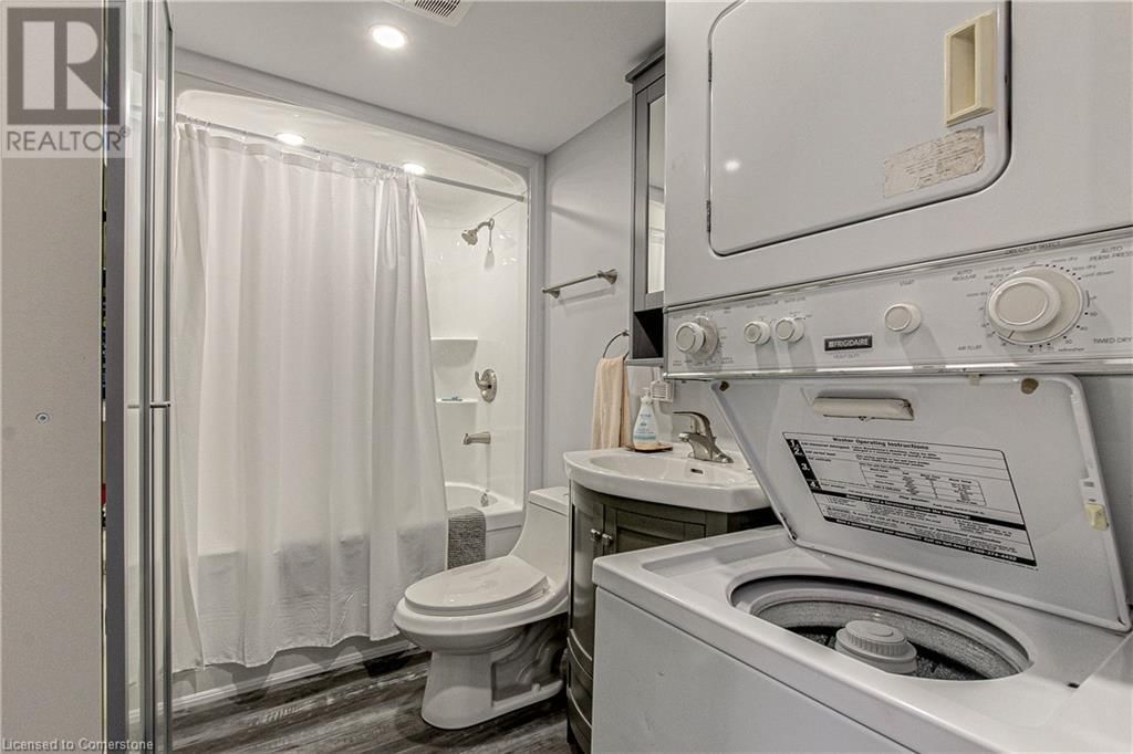 20 4TH AVENUE Image 40