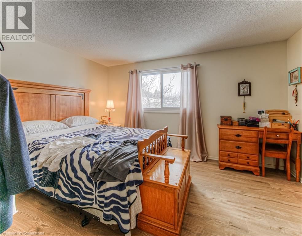 5 - 395 KINGSCOURT DRIVE Image 13
