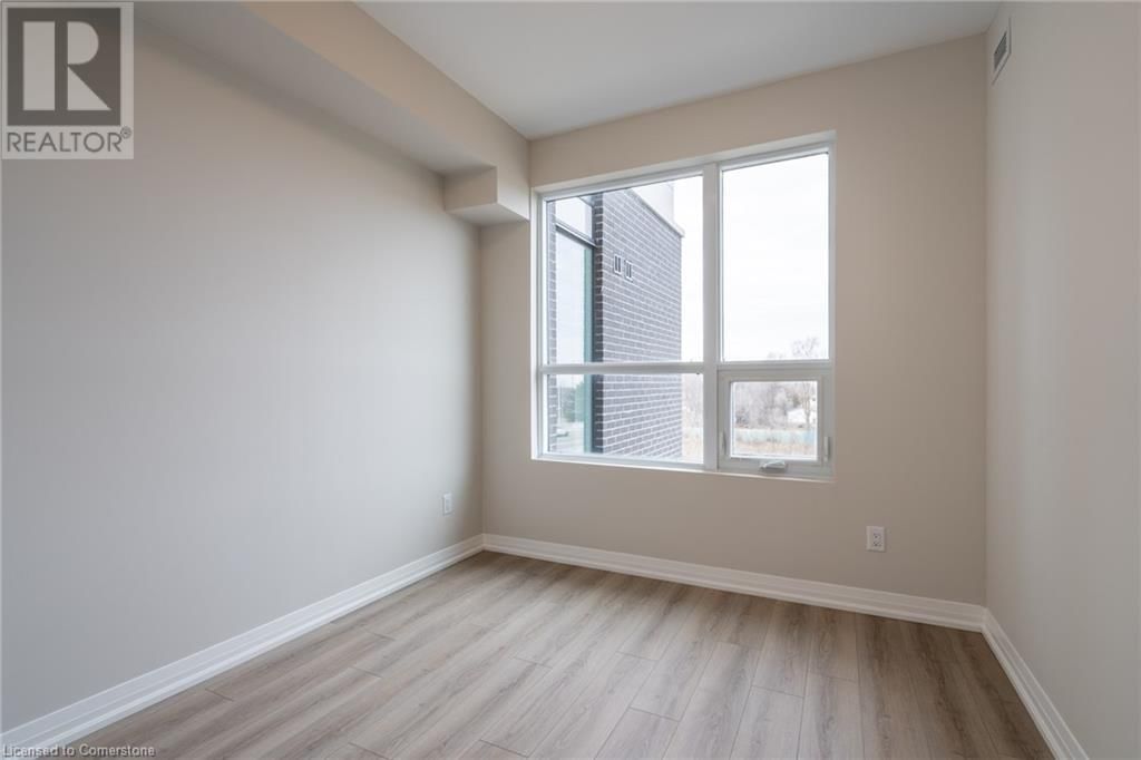 302 - 120 SPRINGVALLEY CRESCENT Image 28