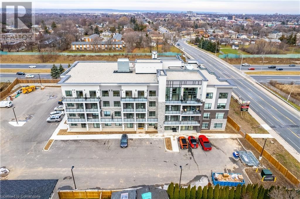 302 - 120 SPRINGVALLEY CRESCENT Image 3