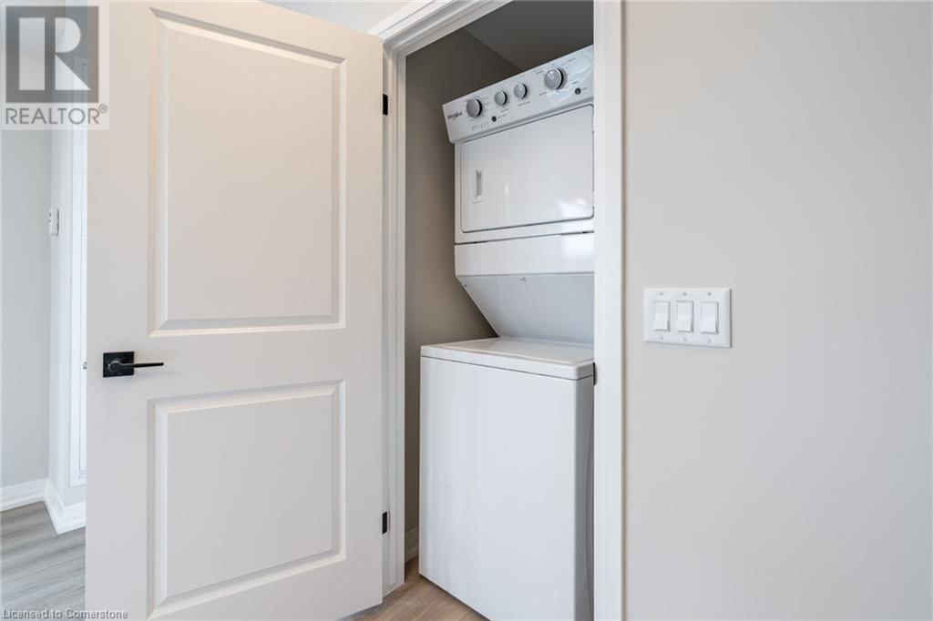 302 - 120 SPRINGVALLEY CRESCENT Image 42
