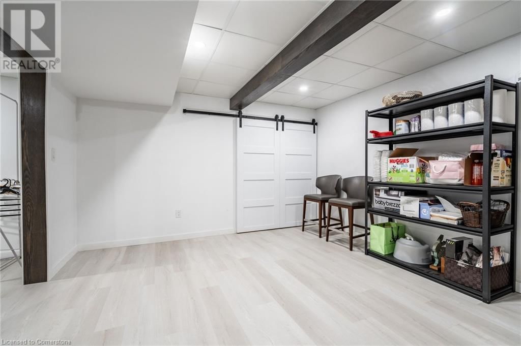 4006 QUEEN STREET Image 38