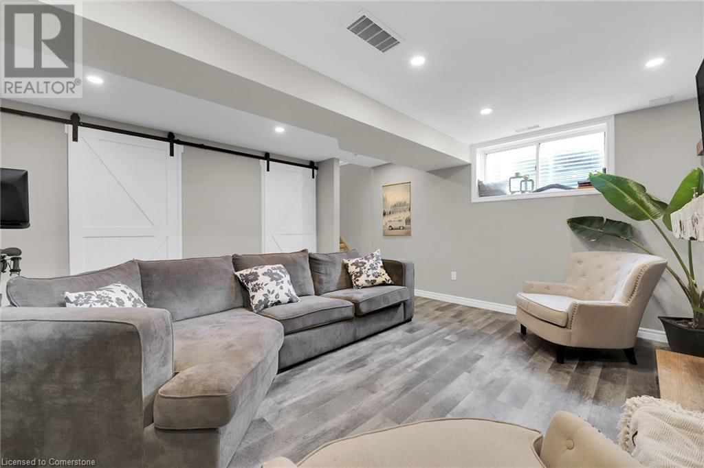 26 BASSWOOD ROAD Image 21