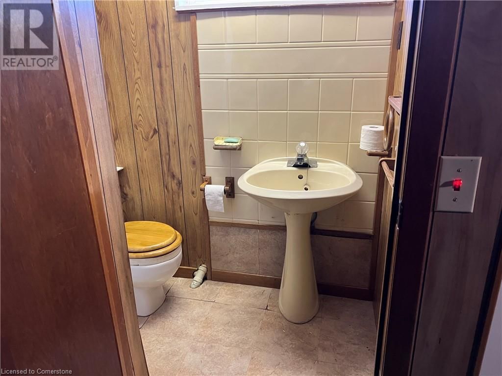 6 HOLDEN AVENUE Image 13