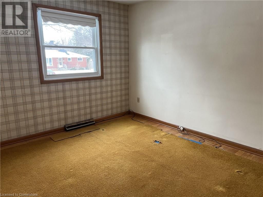 6 HOLDEN AVENUE Image 9