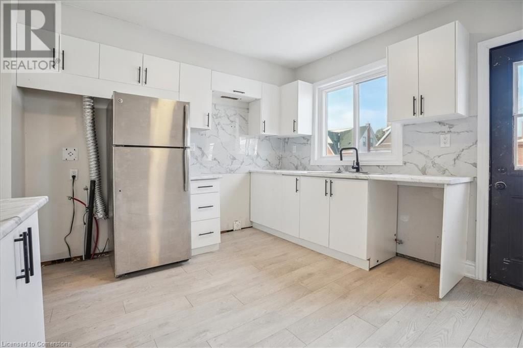 510 BRITANNIA AVENUE Image 10