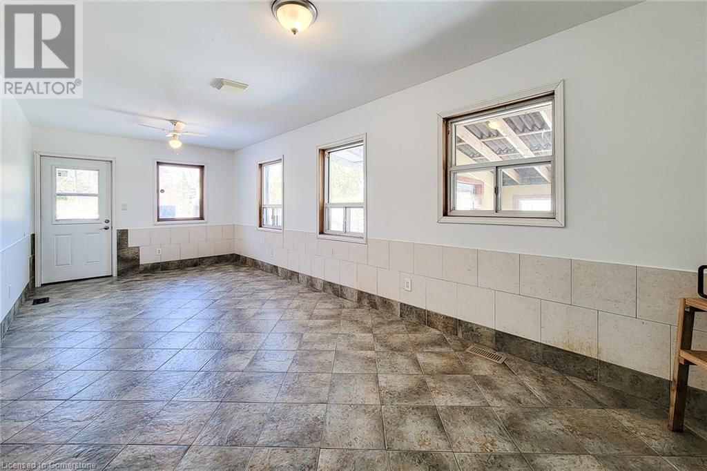 8831 SCHISLER ROAD Image 36