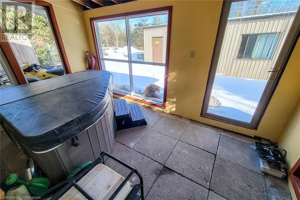 8831 SCHISLER ROAD Image 40