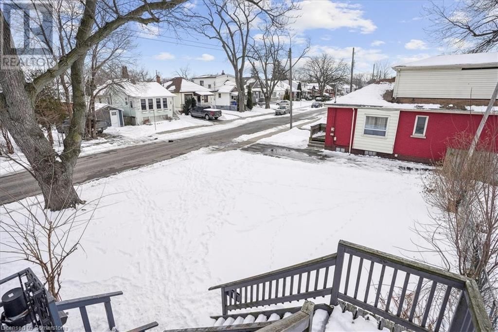 510 BRITANNIA AVENUE Image 33