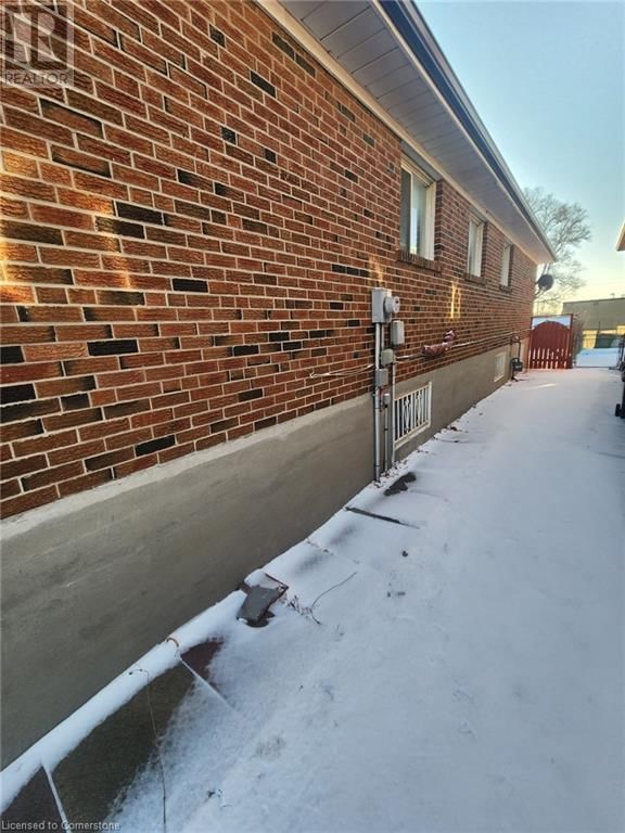 55 FIRGROVE CRESCENT Image 18