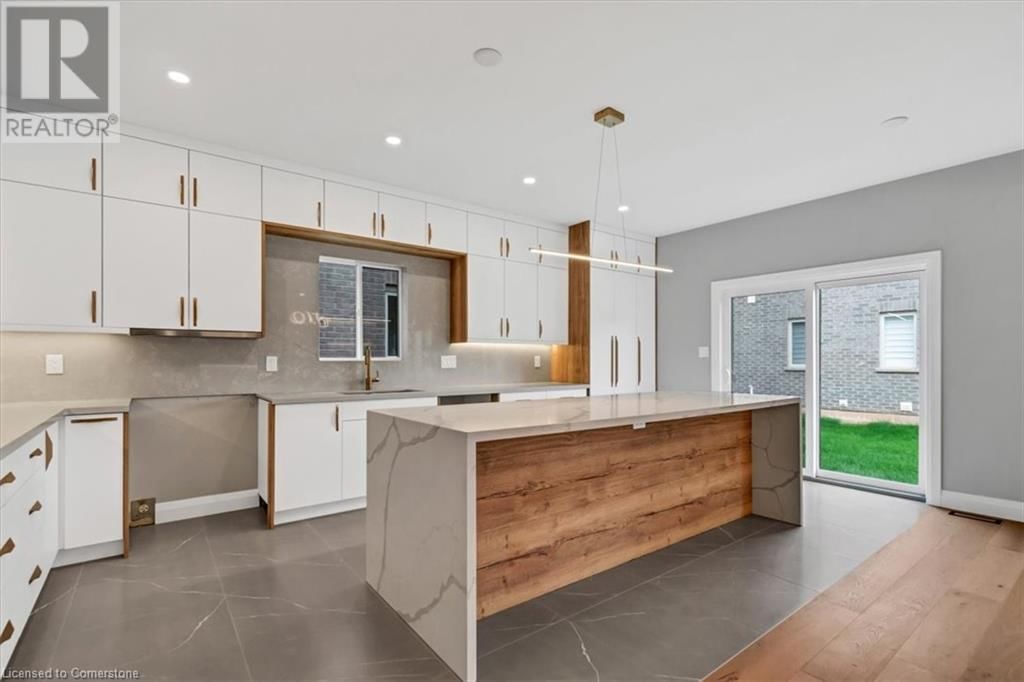 382 SOUTHCOTE ROAD Image 12