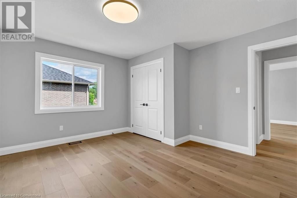 382 SOUTHCOTE ROAD Image 30