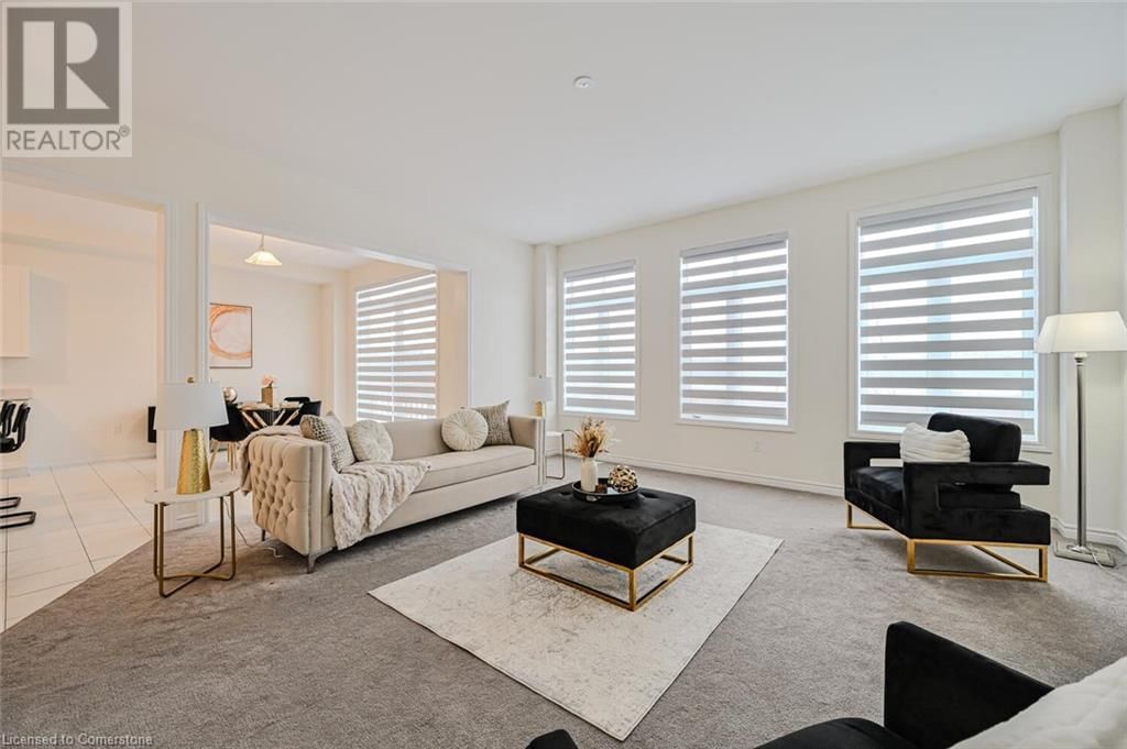 15 SANFORD CIRCLE Image 12
