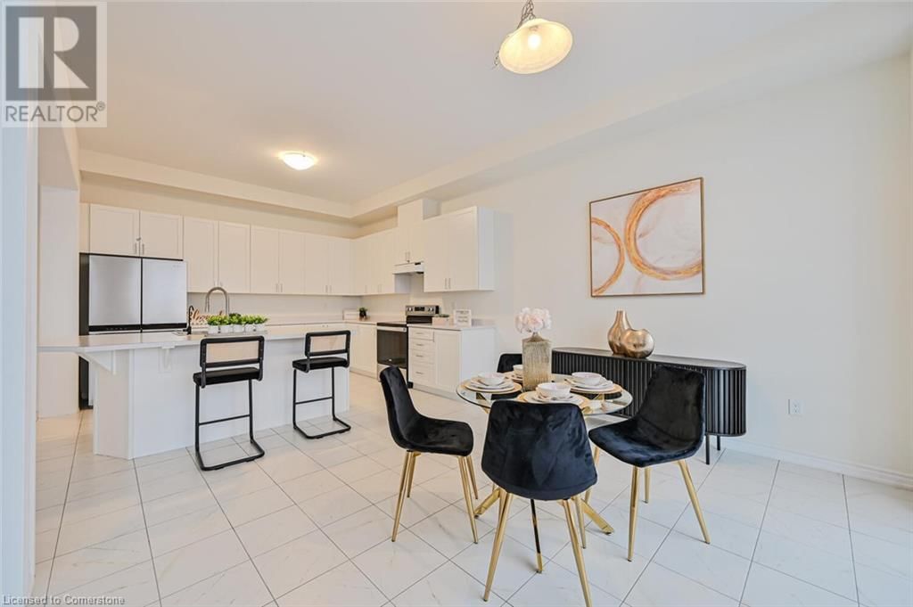 15 SANFORD CIRCLE Image 13