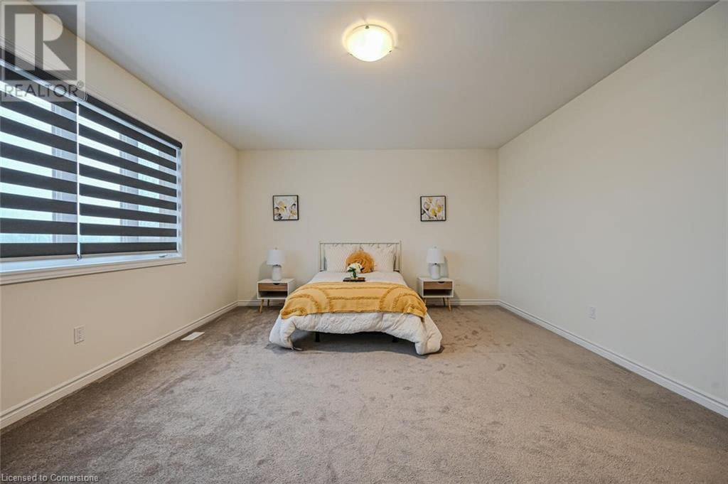 15 SANFORD CIRCLE Image 26