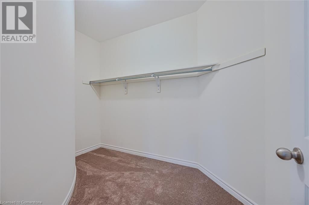 15 SANFORD CIRCLE Image 37