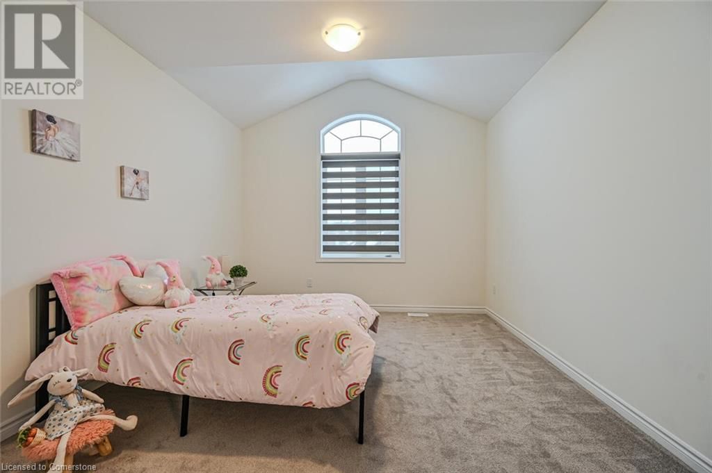 15 SANFORD CIRCLE Image 39