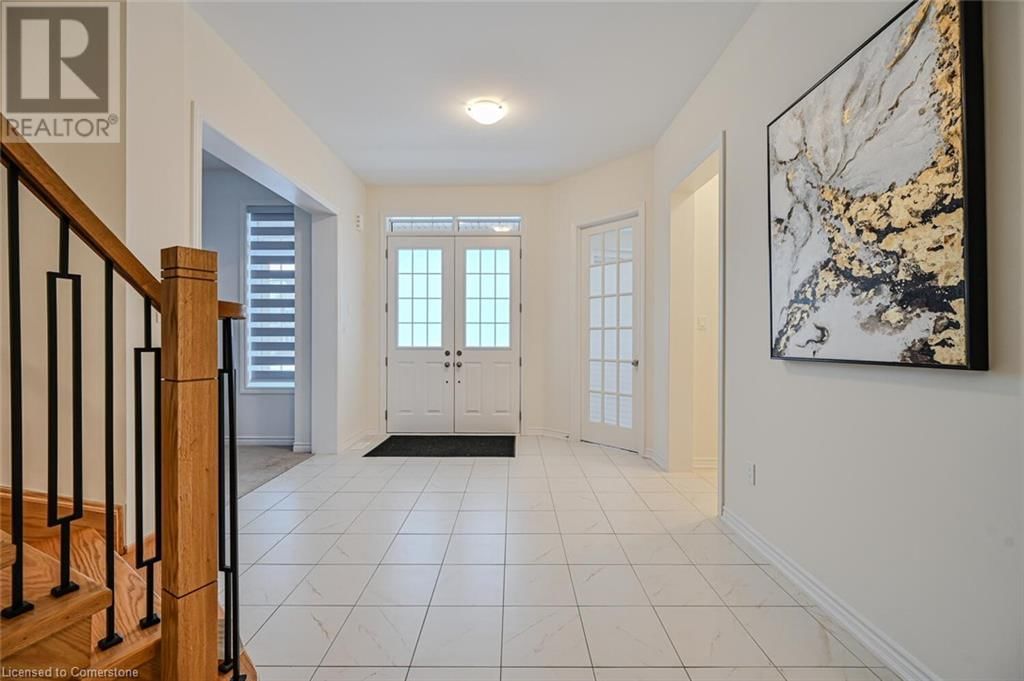 15 SANFORD CIRCLE Image 6