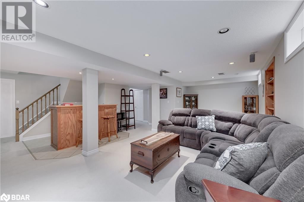 19 ALLSOP CRESCENT Image 36