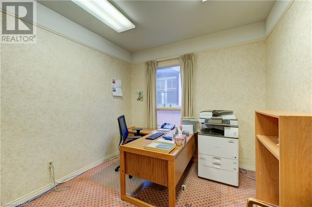 75 CHATHAM STREET Image 36