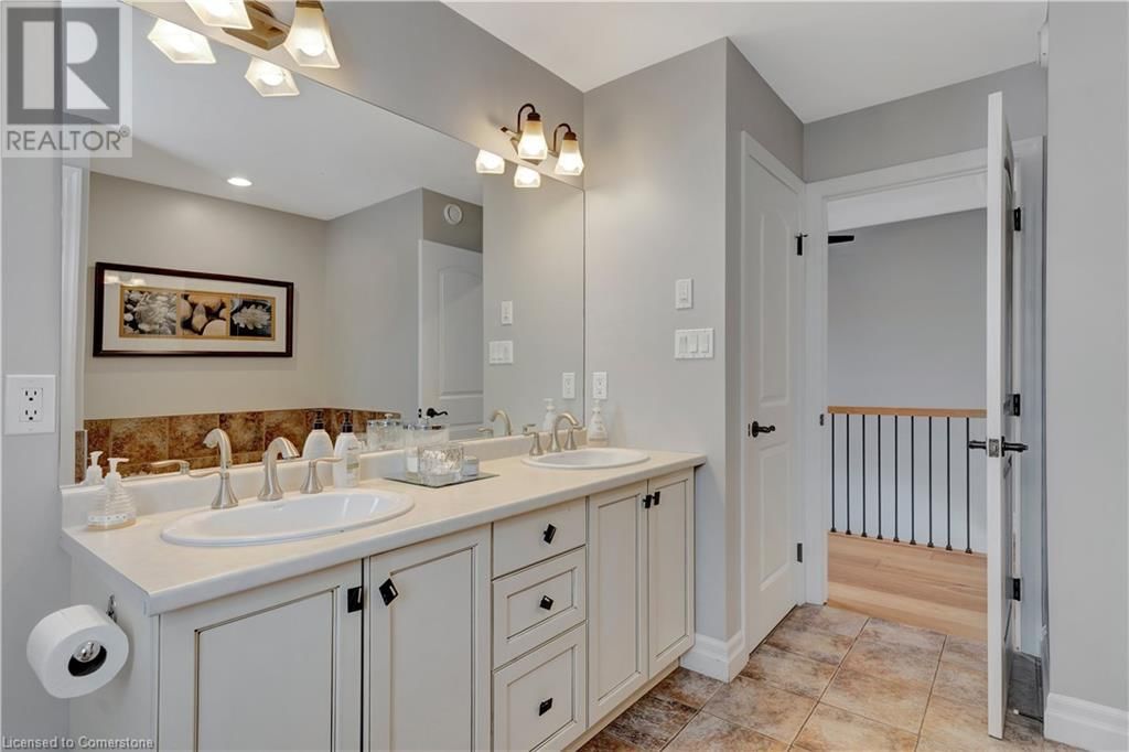 7 JACOB GINGRICH DRIVE Image 32