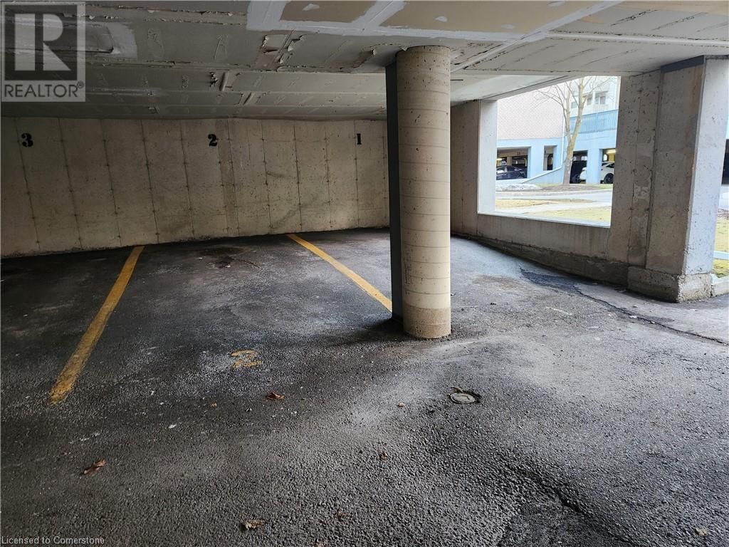 212 - 2020 CLEAVER AVENUE Image 14