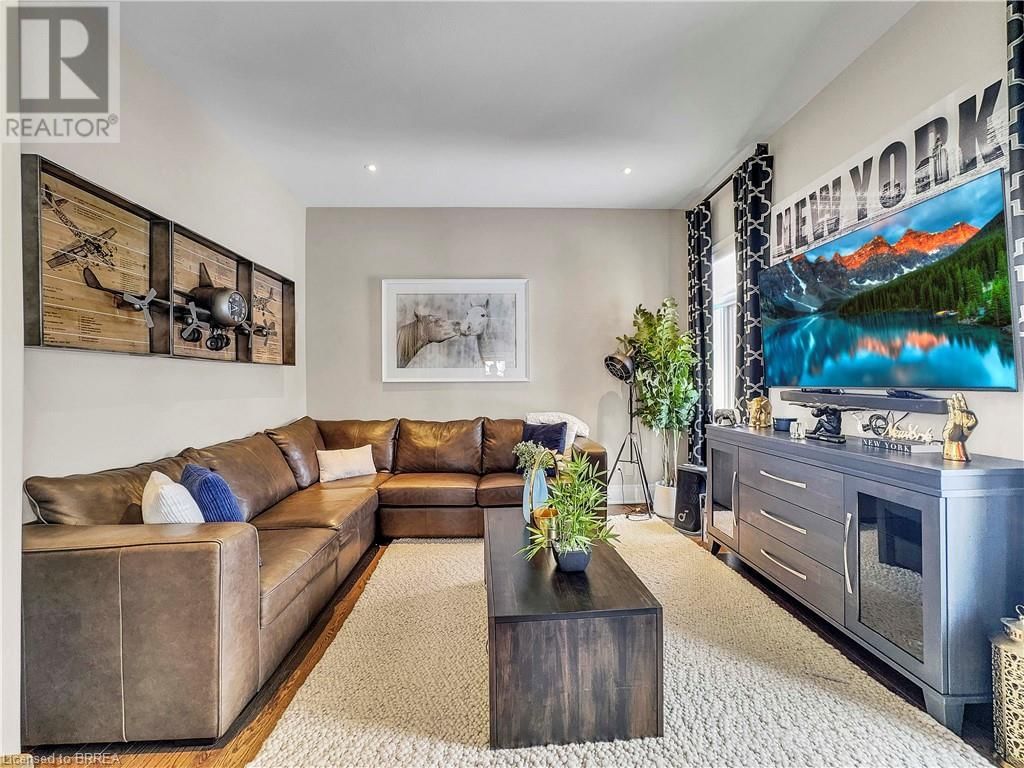 16 WESTLAKE BOULEVARD Image 11