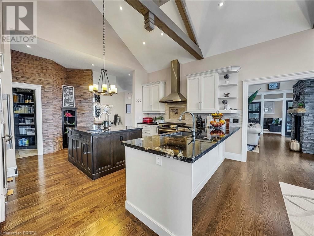 16 WESTLAKE BOULEVARD Image 13