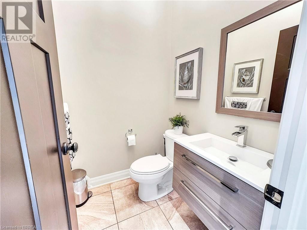 16 WESTLAKE BOULEVARD Image 18