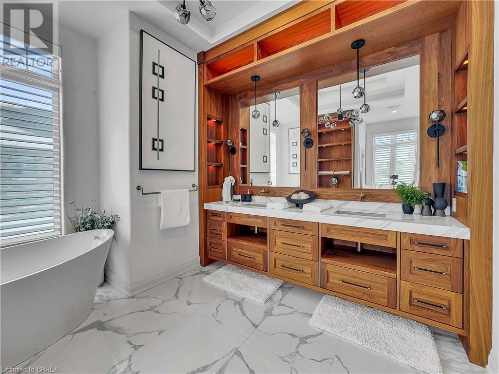 16 WESTLAKE BOULEVARD Image 21
