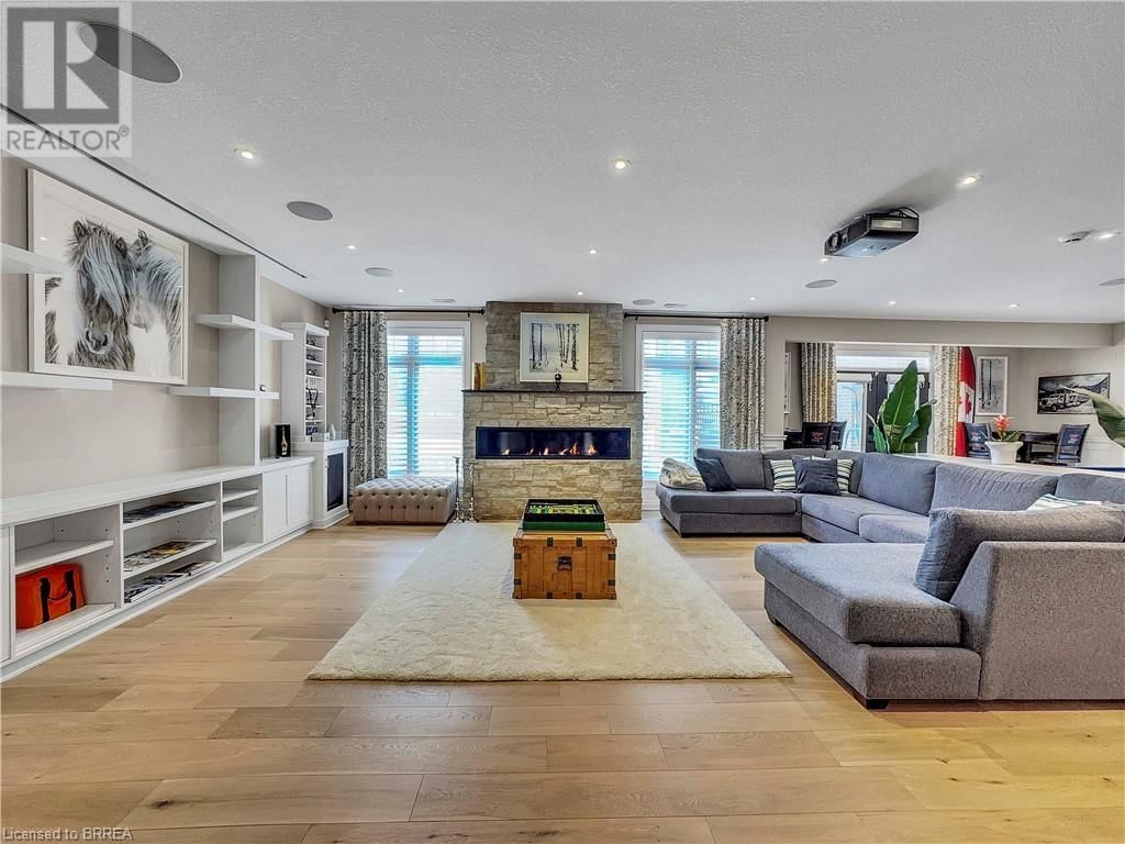 16 WESTLAKE BOULEVARD Image 35