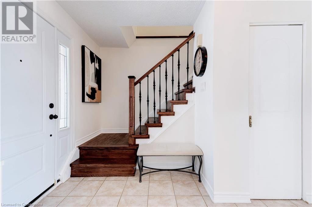 31 TINTON CRESCENT Image 14