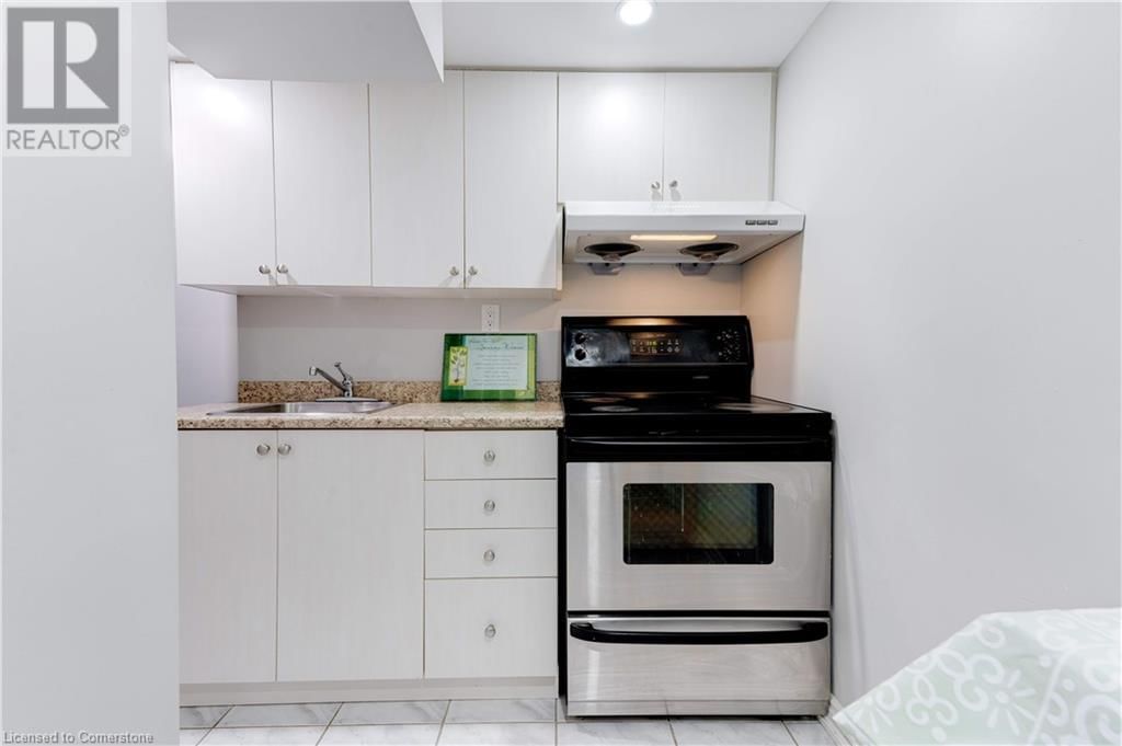 31 TINTON CRESCENT Image 27
