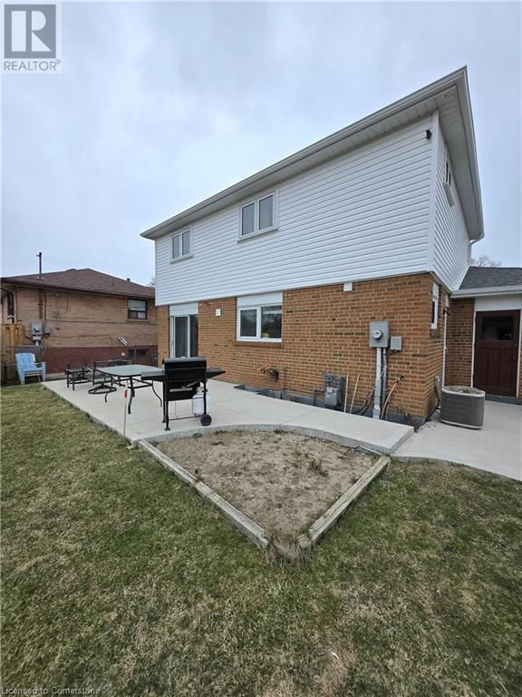 31 TINTON CRESCENT Image 32